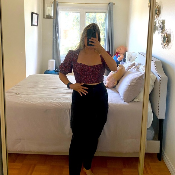 Zara | Floral Crop top - Picture 1 of 4